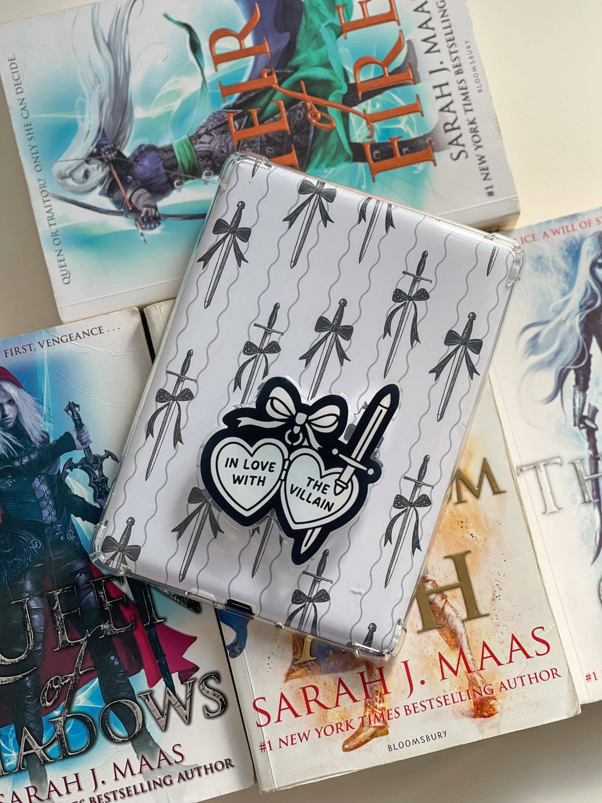 In love with Villain Kindle & Phone Grip