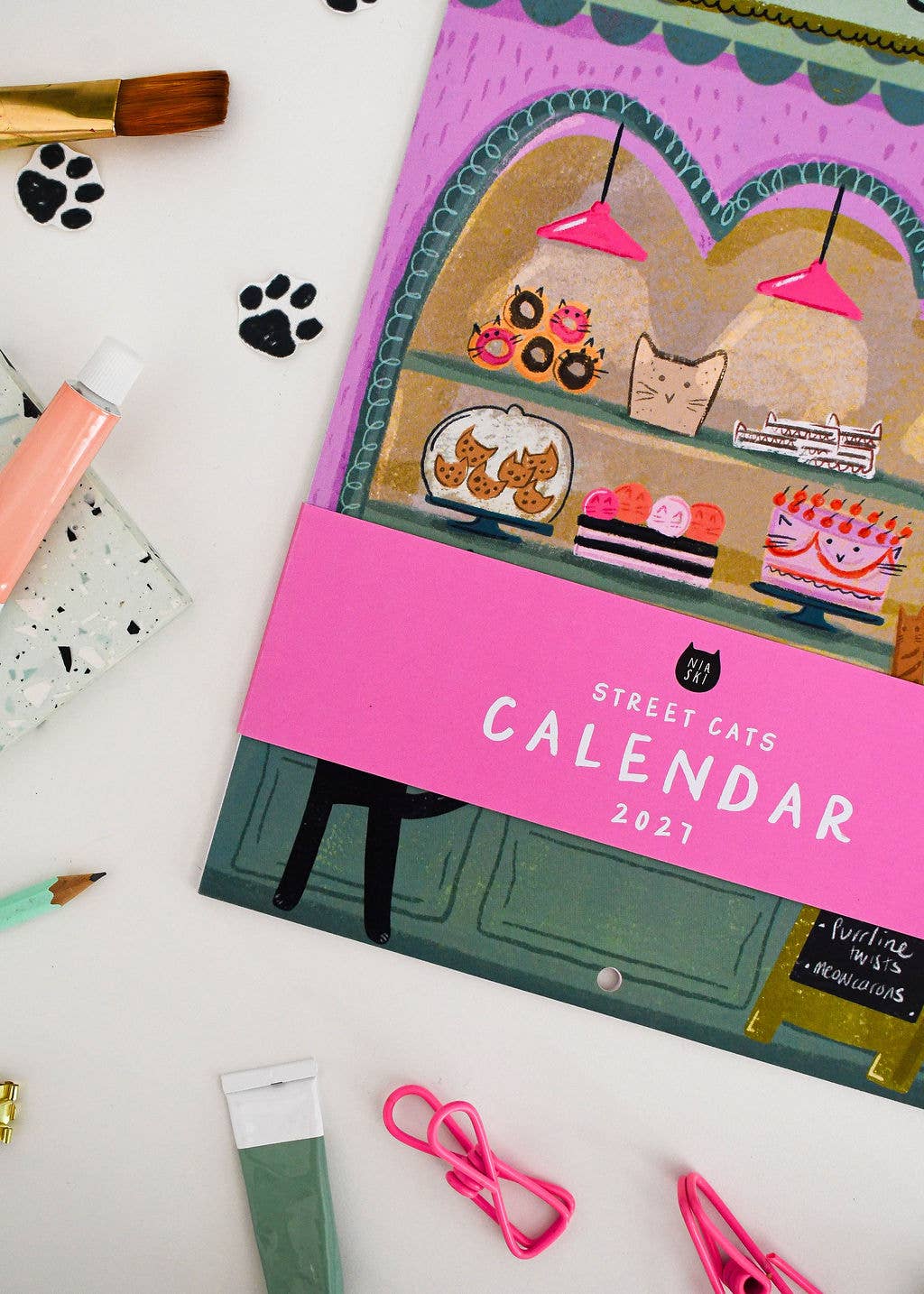 2027 Street Cats Wall calendar