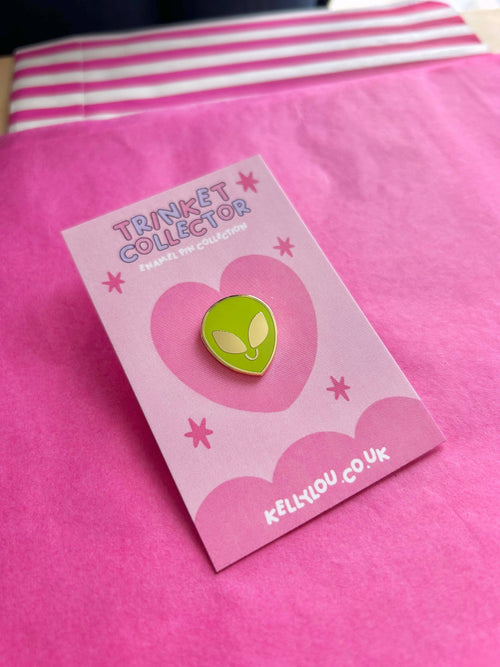 Alien Head - Mini Enamel Pin