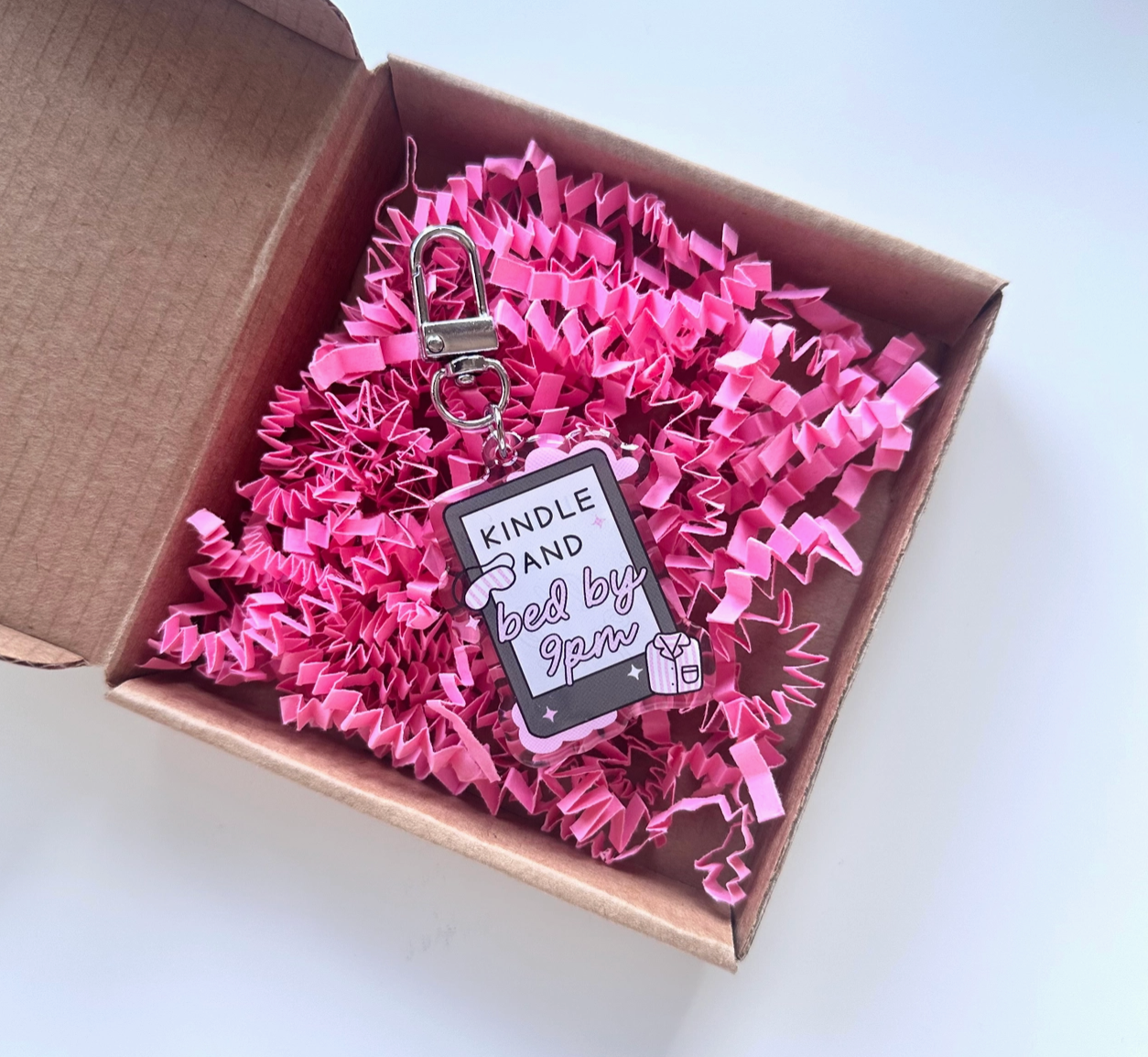 Bed By 9pm Keyring Kindle Book Club Bookworm Gift