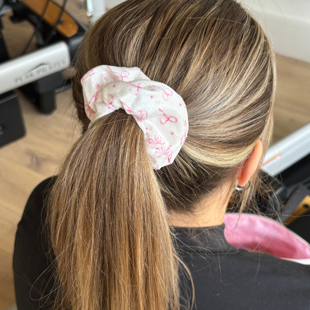 Dainty Bows Scrunchie